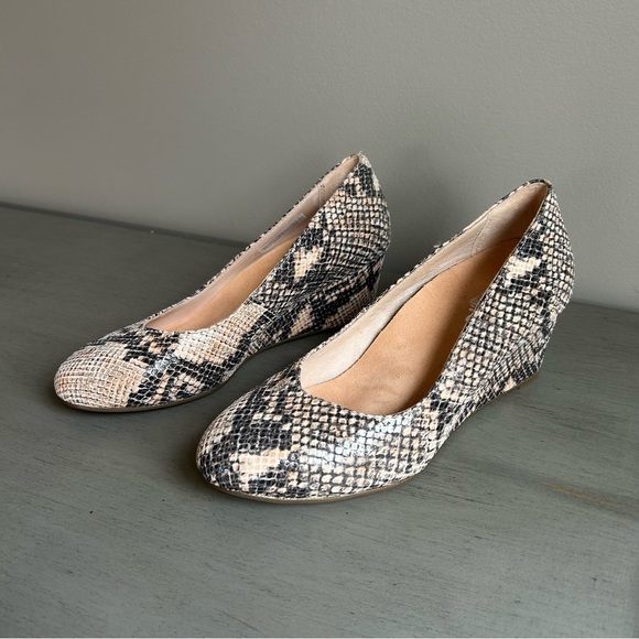 Vionic Antonia Orthaheel Leather Snakeskin Slip On Wedge Heels Shoes Women Sz 7 - Picture 1 of 14